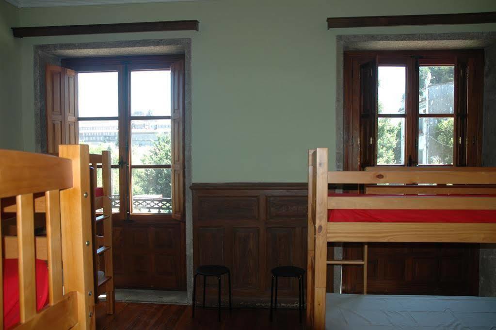 Albergue Roots & Boots Saint-Jacques-de-Compostelle Extérieur photo